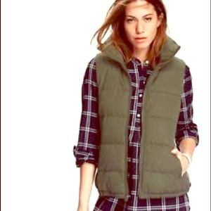 Old Navy Olive Green Puffer Vest